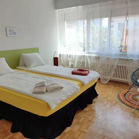 Casa Kromatica Apartment *